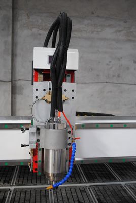CE refroidi à l'eau de machine d'axe de commande numérique par ordinateur de l'axe 220V de la dureté 3.2Kw